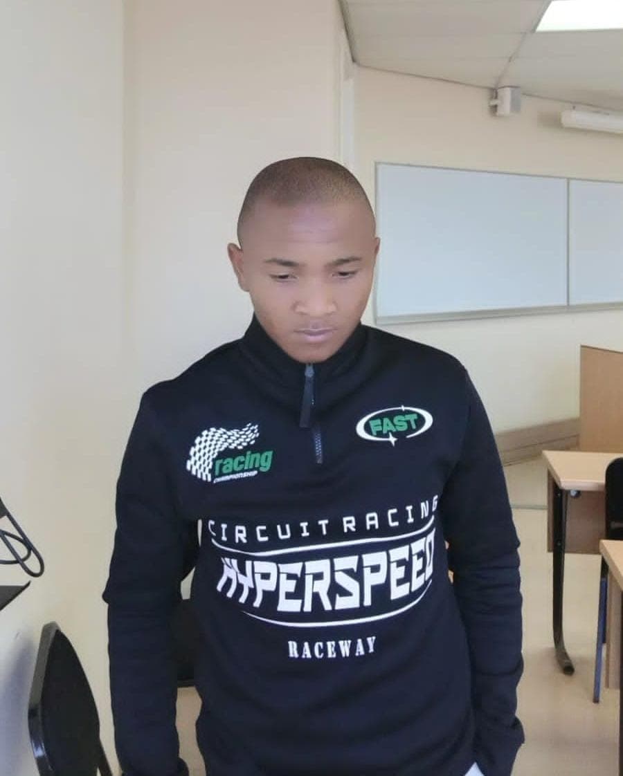 Lindani Siqhelo