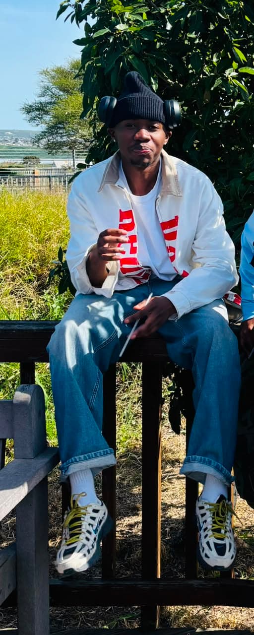 Nizibone Ndinga